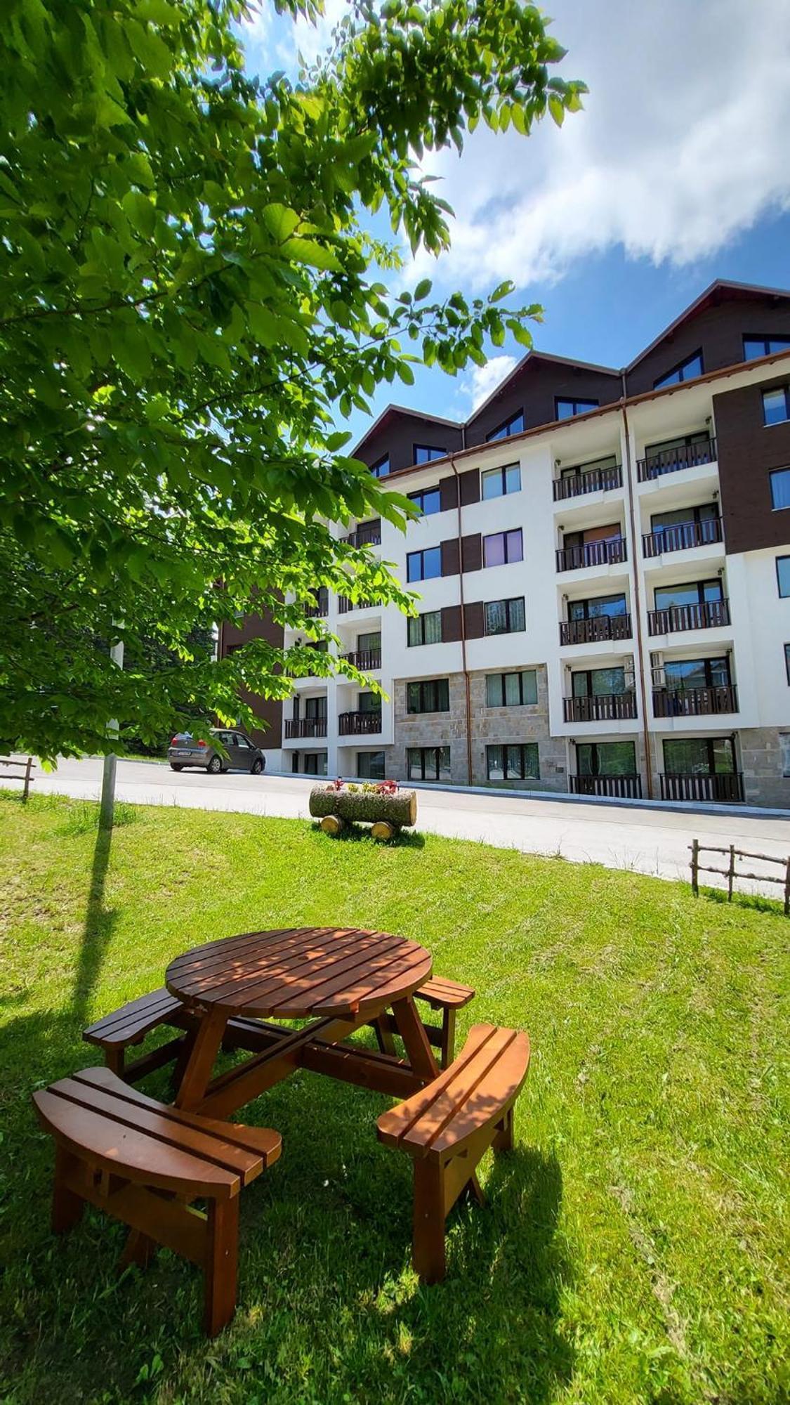 Premium Apartment In Borovets Gardens Complex Ngoại thất bức ảnh